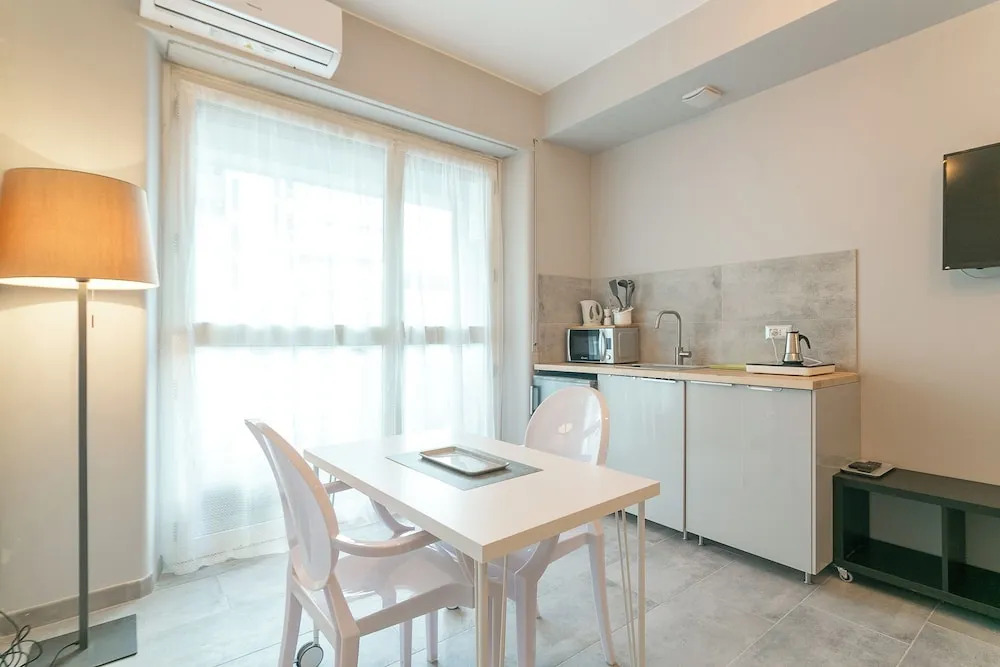 2 Studios Combined - Milano Centrale