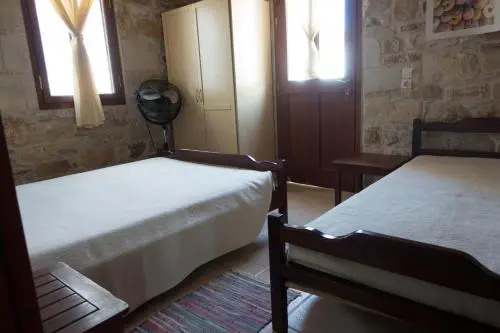 O Ilios House