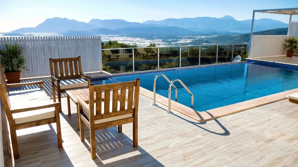 KAL2200 Villa Zeytin Uzumlu 2 Bedrooms