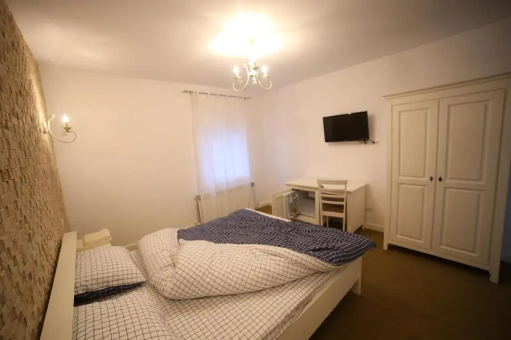 Fresh Accommodation