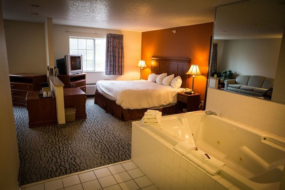 Regency Inn & Suites