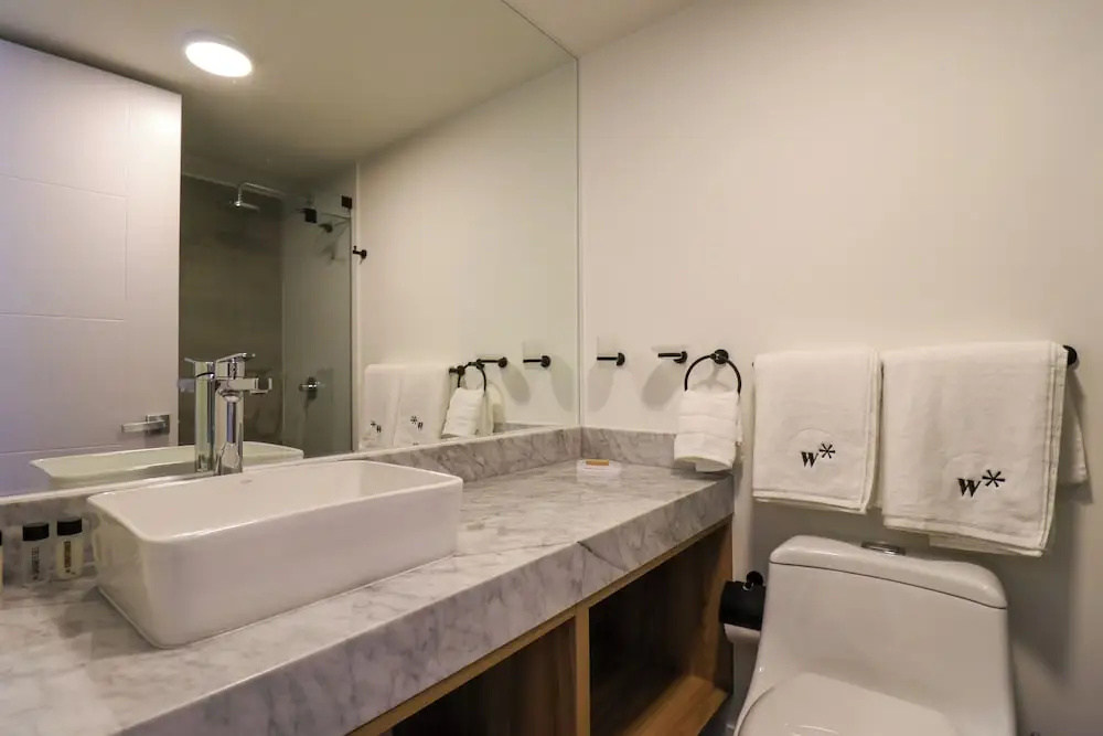 Upper Modern Stay by Wynwood House