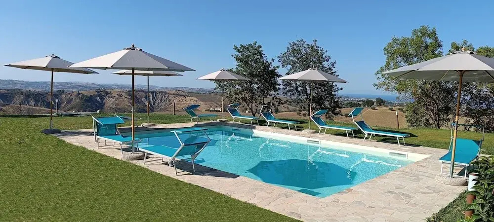 Agriturismo Isola Dei Calanchi - Guest House