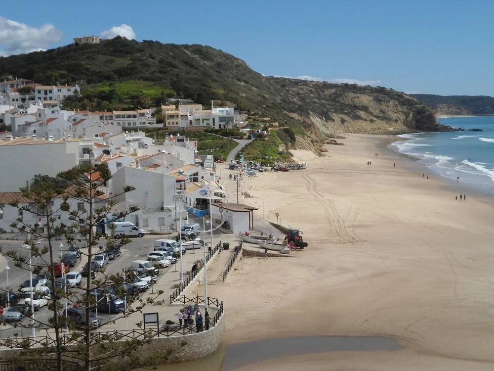 House With 3 Rooms in Budens, With Wonderful sea View, Terrace and Wif