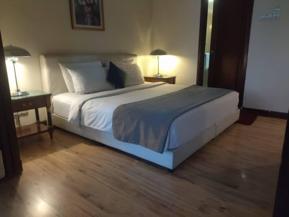Amoda Apartment suites Times Square