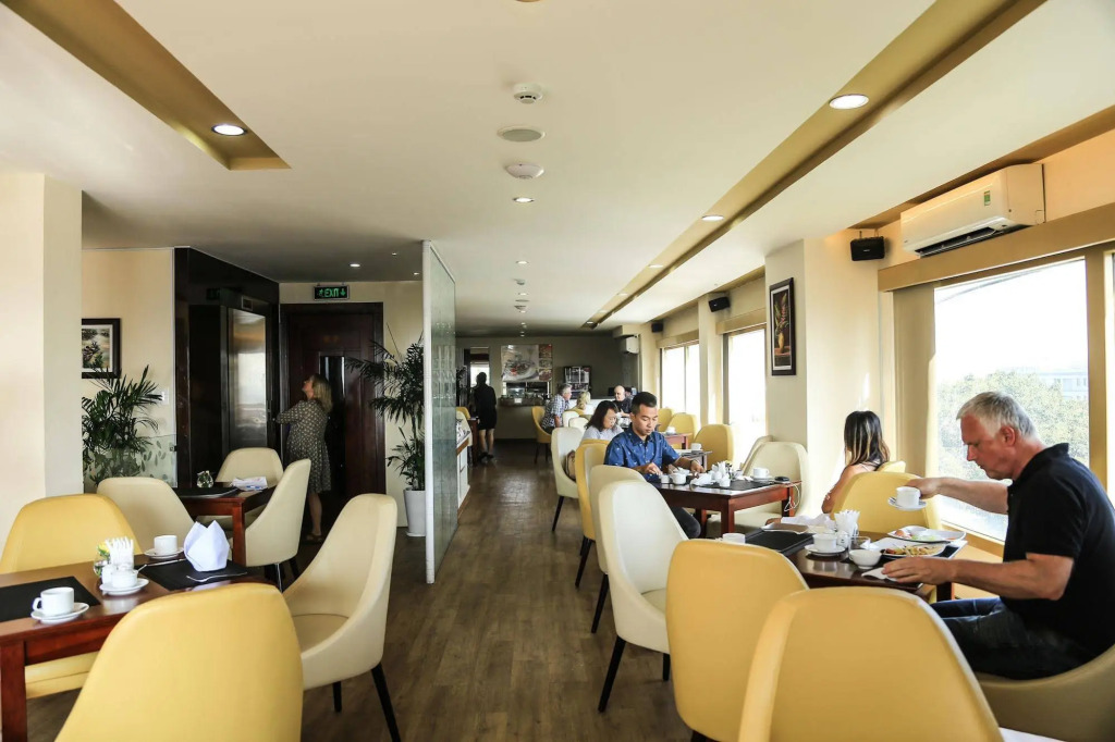 Nicecy Hotel - Bui Thi Xuan Street