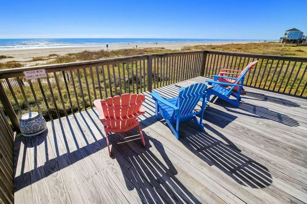 Barefoot Pelican by Ryson Vacation Rentals