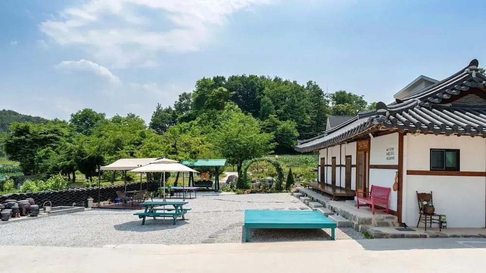 Gangneung ggabinejip hanok pension
