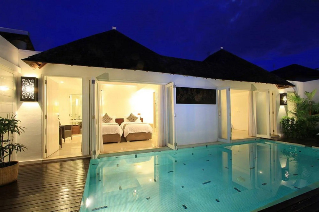 The Kanjeng Suites Villas Seminyak