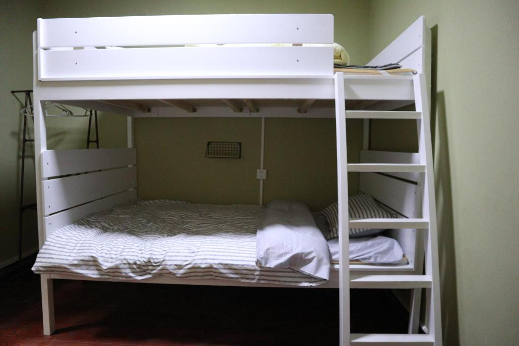Bishiluo Hostel