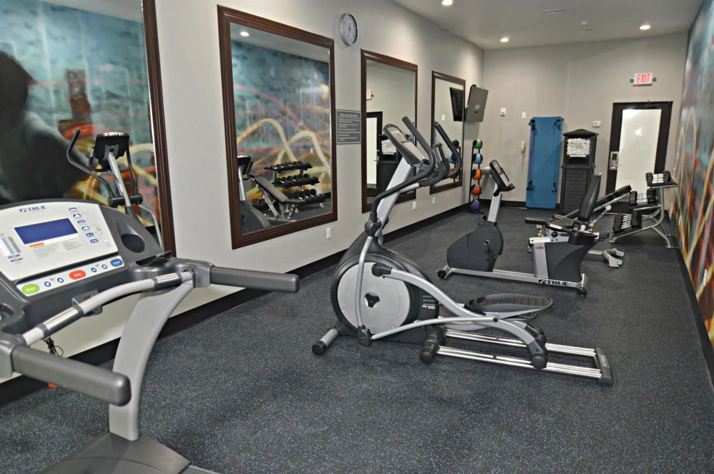 Best Western Plus Waller Hotel