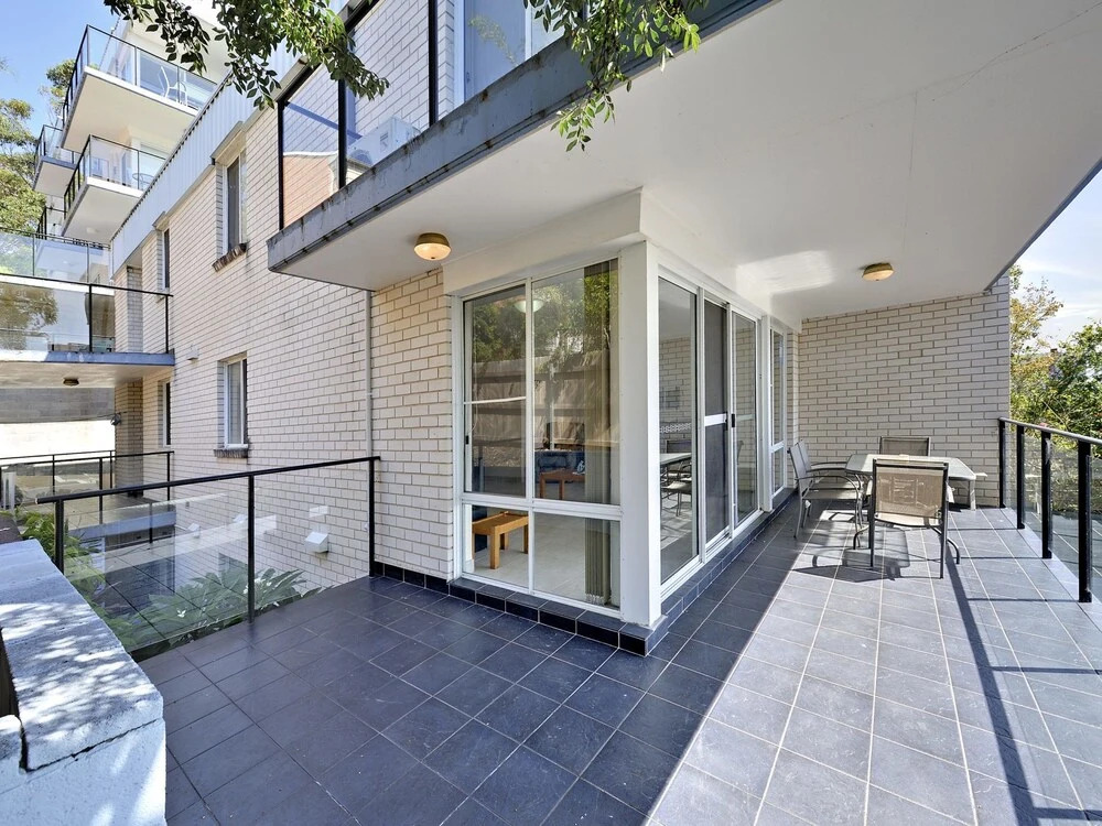 Sunset Towers,  Unit 6/25 Donald Street