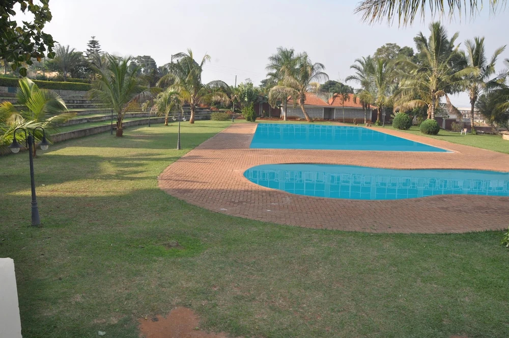 Tropic Inn Hotel