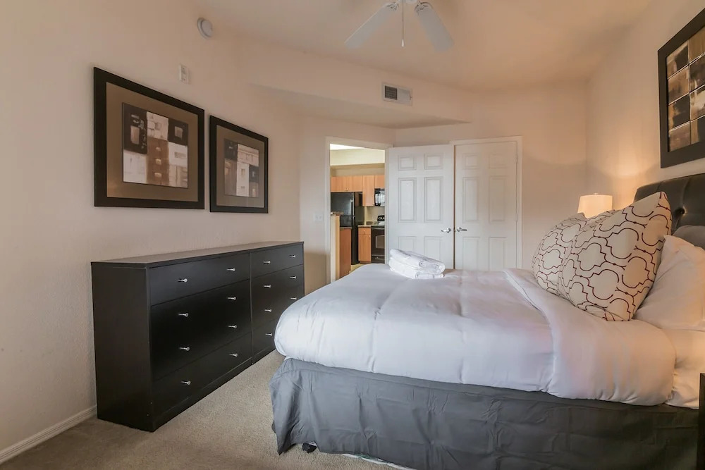 The Modern Phoenix Getaway with Resort-Style Amenities