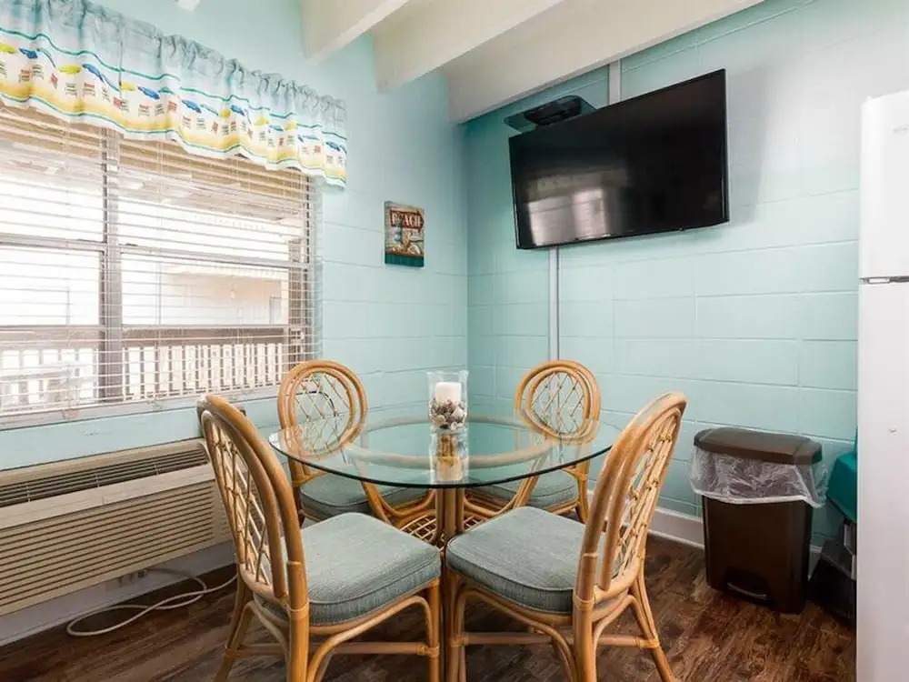 Gulf Village 214- Close to the Hangout beachfront
