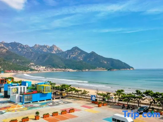 Floral Hotel· Qingdao Haiyuexuan Hotel (Lushan Scenic Area Lushan Beach Branch)