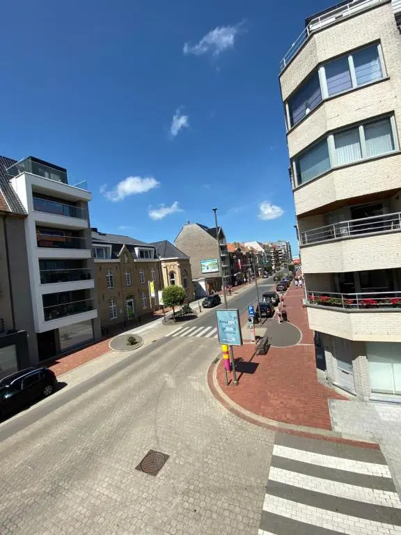 BoFeeLie gezellig 2 slaapkamer app aan zee in het bruisende Middelkerke!