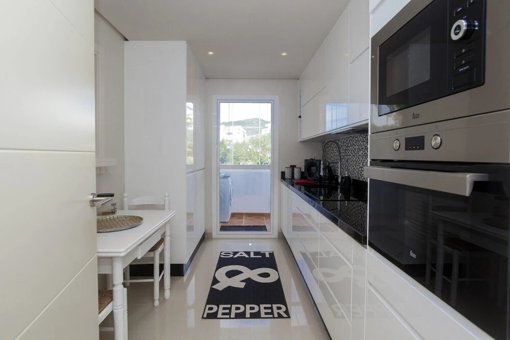 Apartment With 3 Bedrooms in Estepona, With Wonderful Mountain View, Pool Access, Furnished Garden - 5 km From the Beach