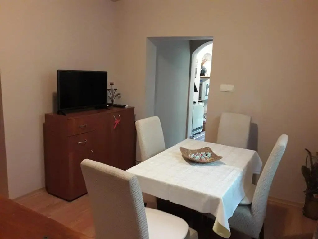 Apartments Ant