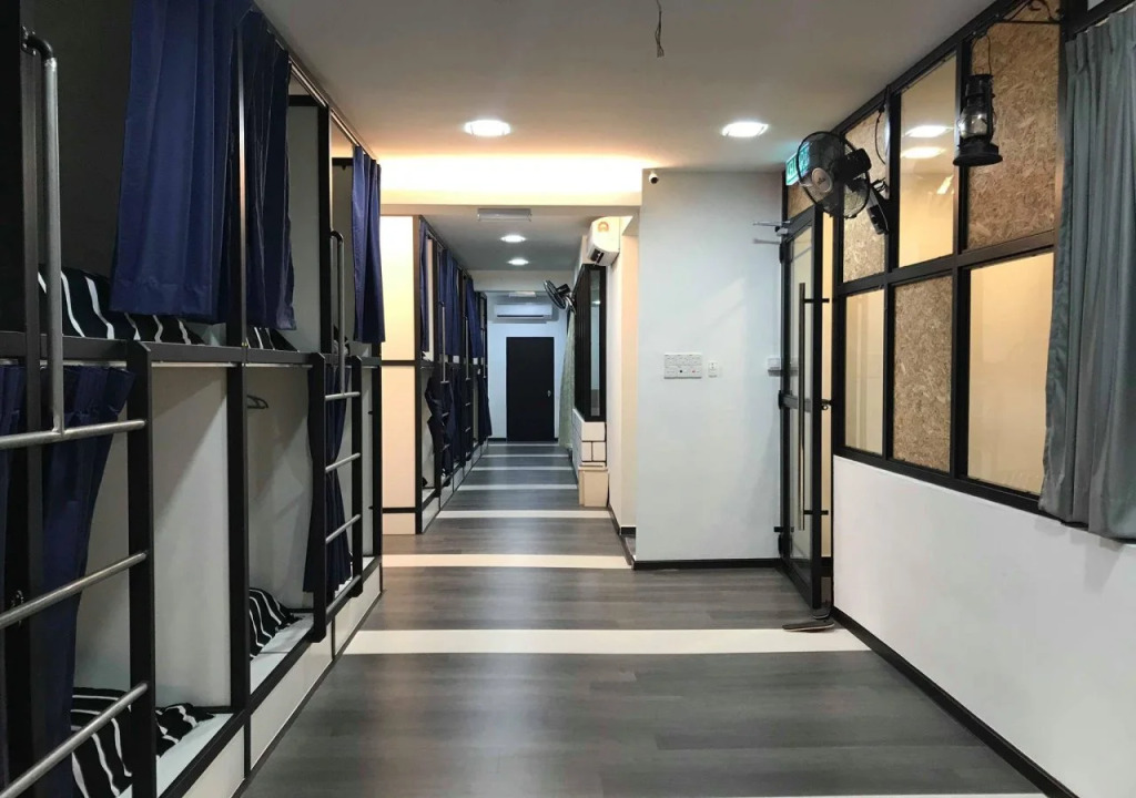 Cabin 18 - Hostel