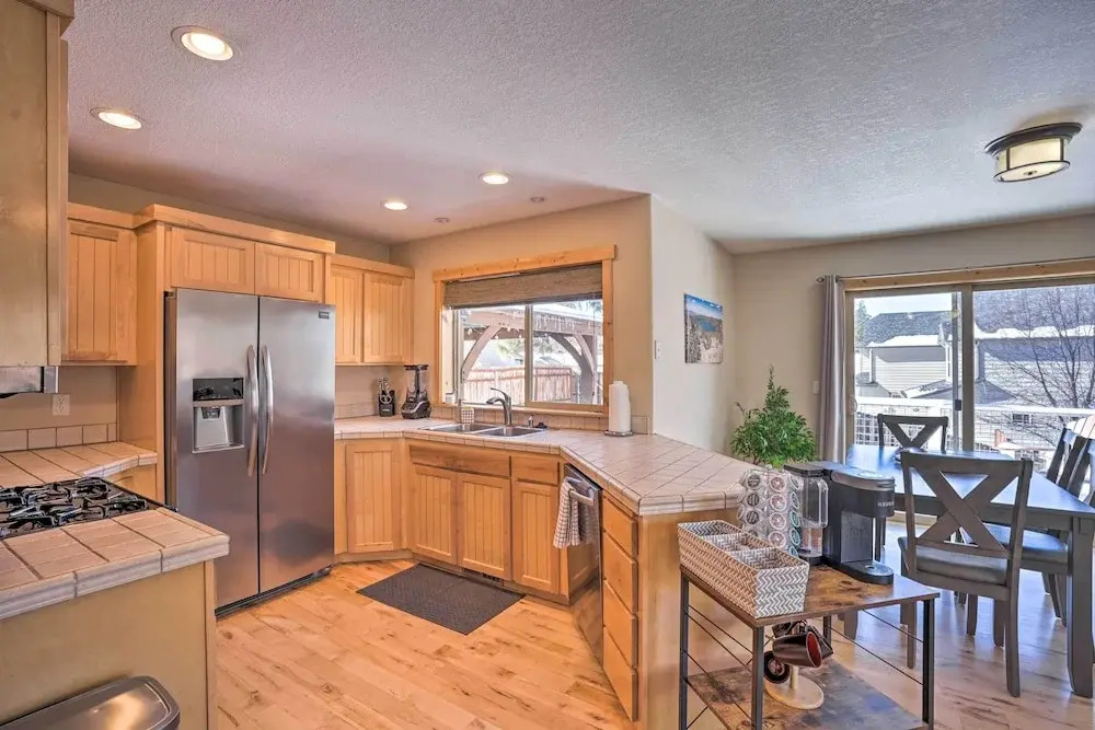 Family-Friendly Oregon Vacation Home w/ Yard
