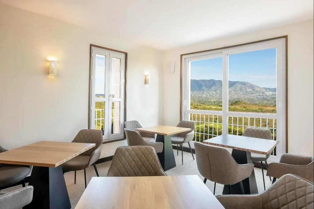 La Cala Resort