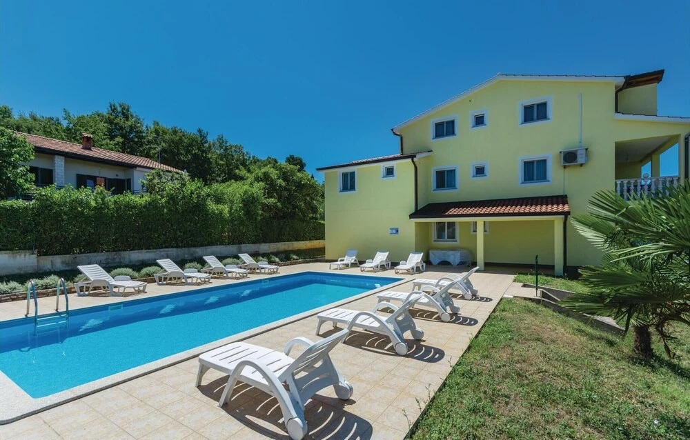 Awesome Home in Porec With Wifi and 1 Bedrooms