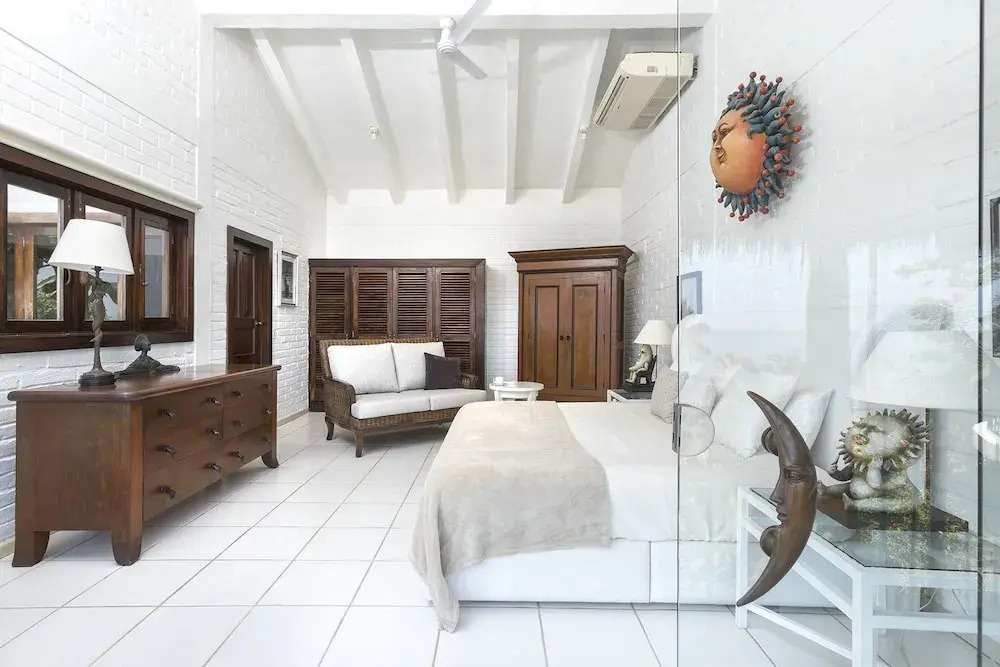 Casa Galeria by Sergio Bustamante