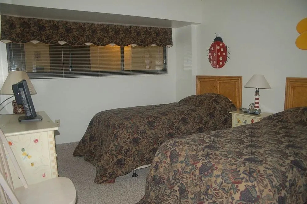 Shoreham Towers 3B