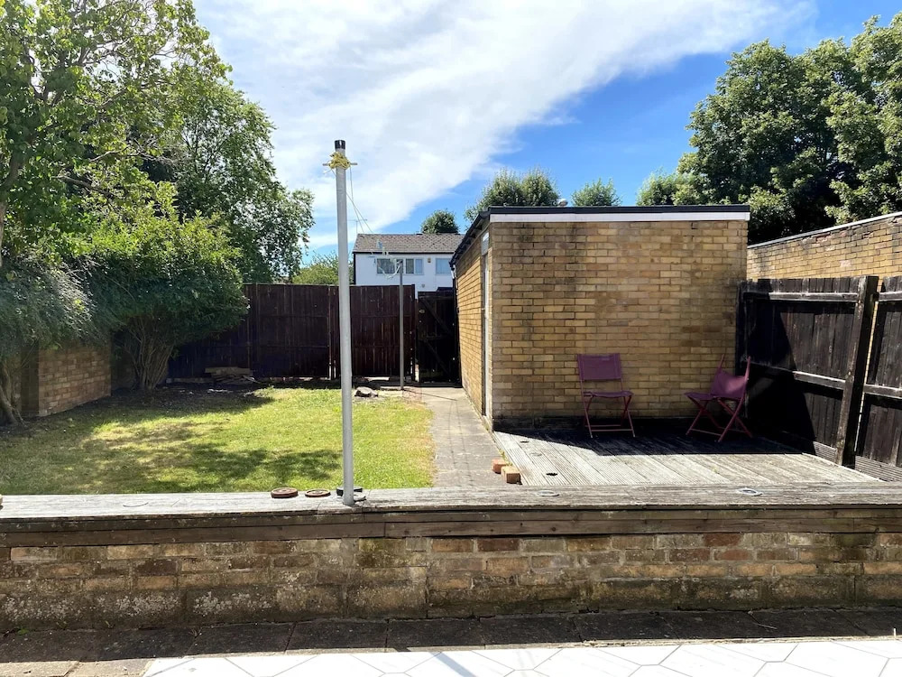 Chelsea House-Huku Kwetu Dunstable-3 Bedroom House-Garden-Free Wifi-Private parking