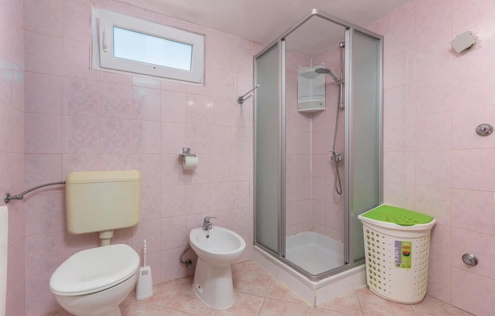Stunning Home in Nedescina With Wifi and 2 Bedrooms
