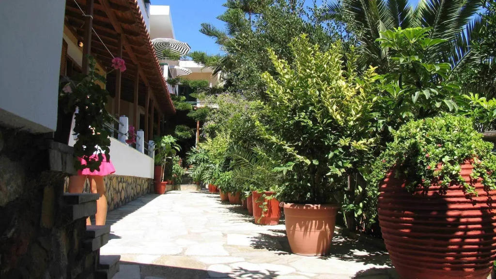 Gioulas Residence