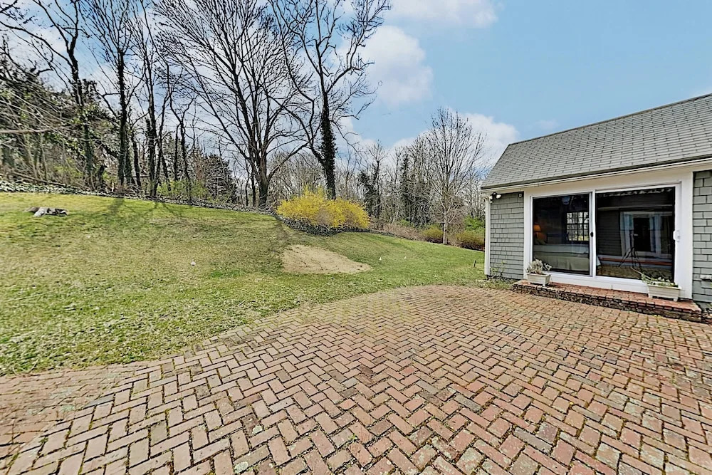 Timeless Cape Near Cold Storage Beach 4 Bedroom Home