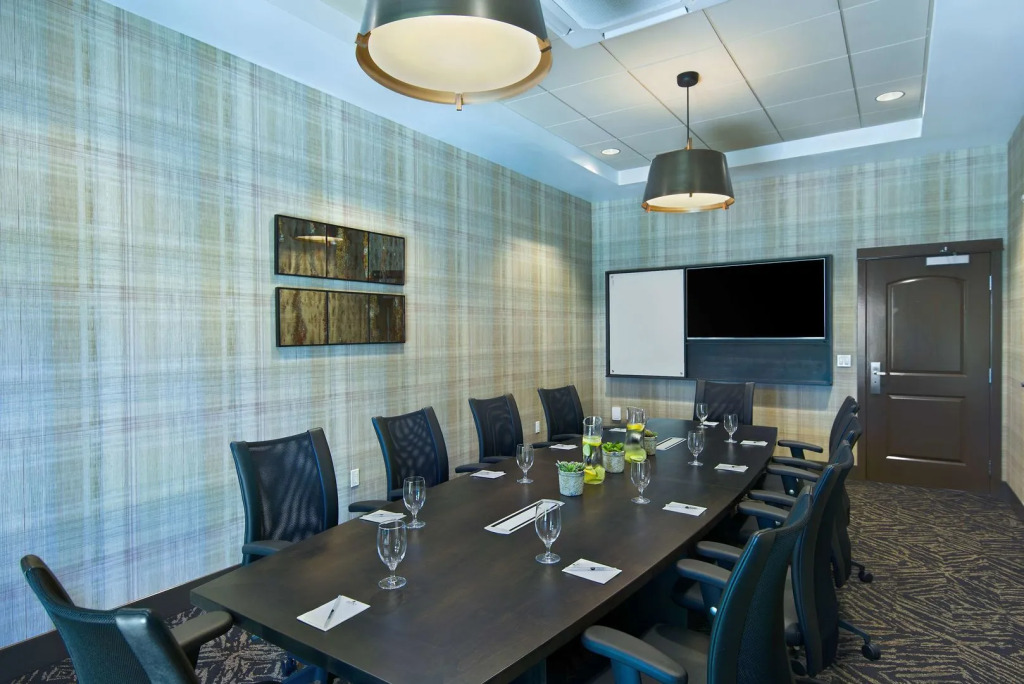 Oxford Suites Sonoma - Rohnert Park