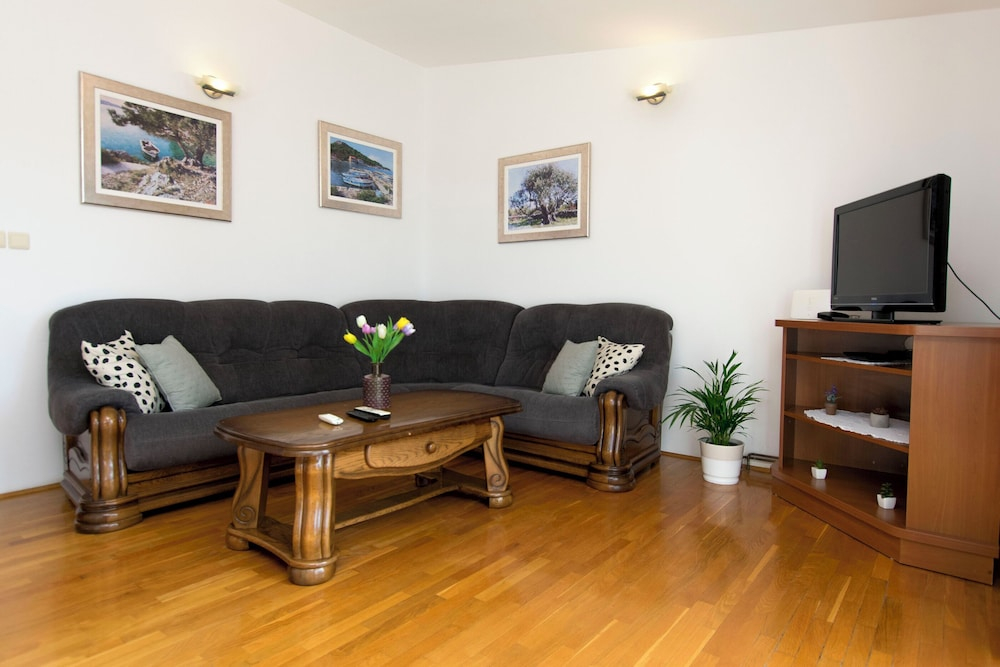 Apartment Boris