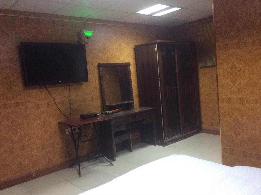 Dana Hotel