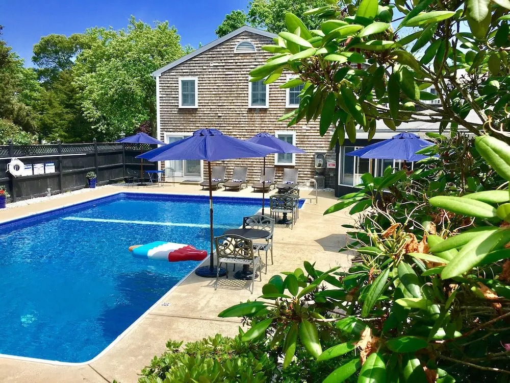 The Platinum Pebble Boutique Inn