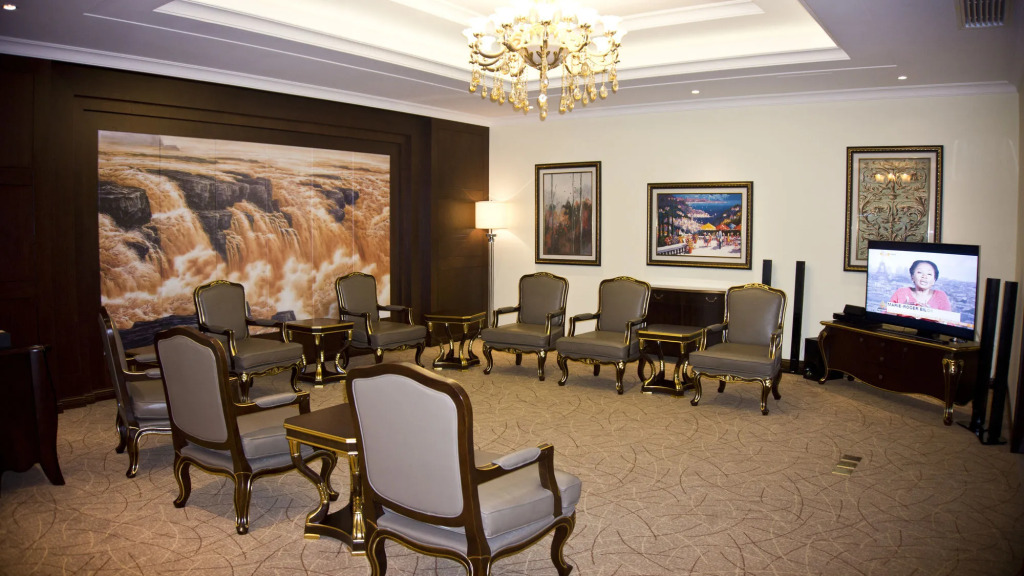 Tang Palace Hotel