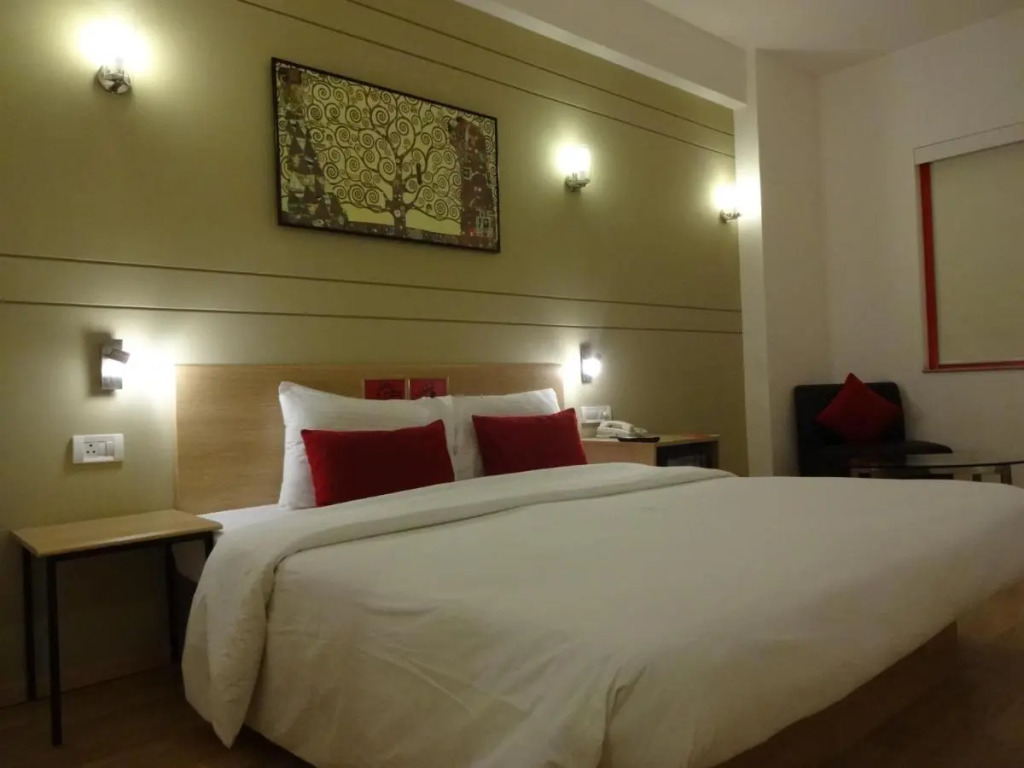 Red Fox by Lemon Tree Hotels, Hyderabad