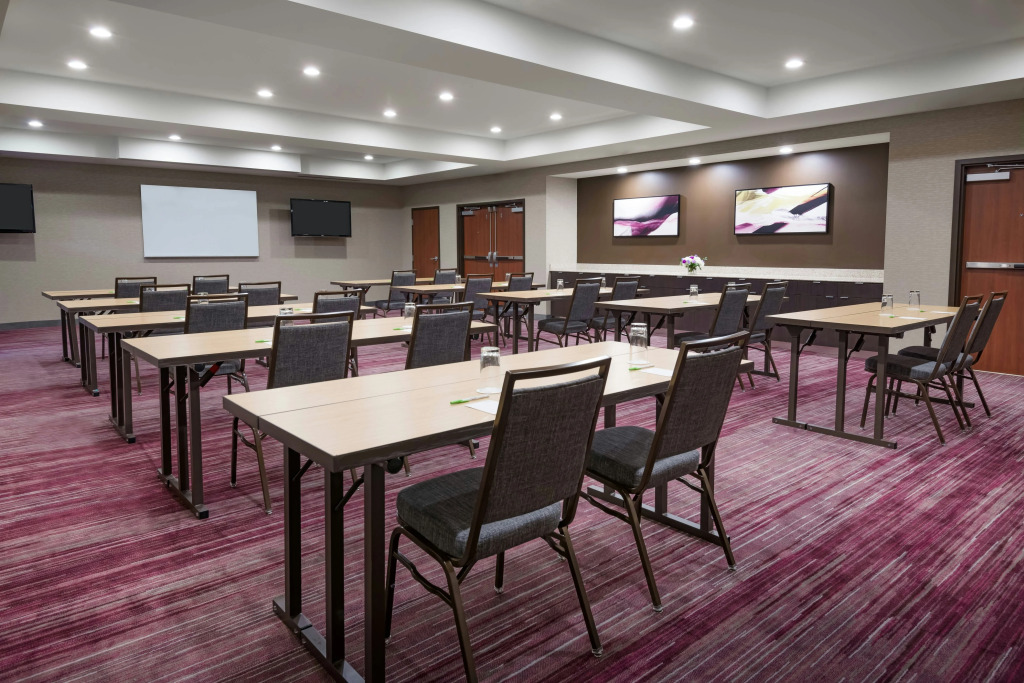 Courtyard by Marriott Buffalo Airport