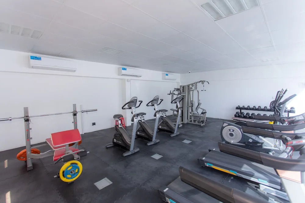 Lively apt near Dubai Sports City