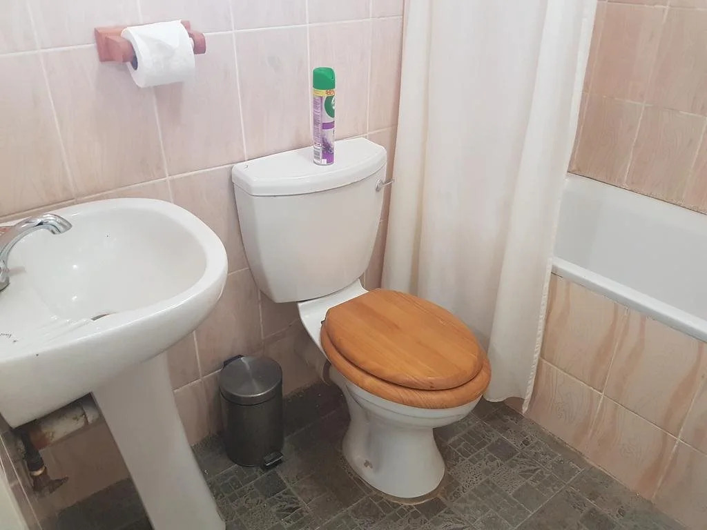Kaliyangile Guest House
