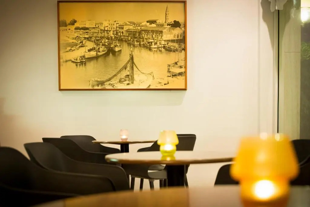 Hotel Tritone