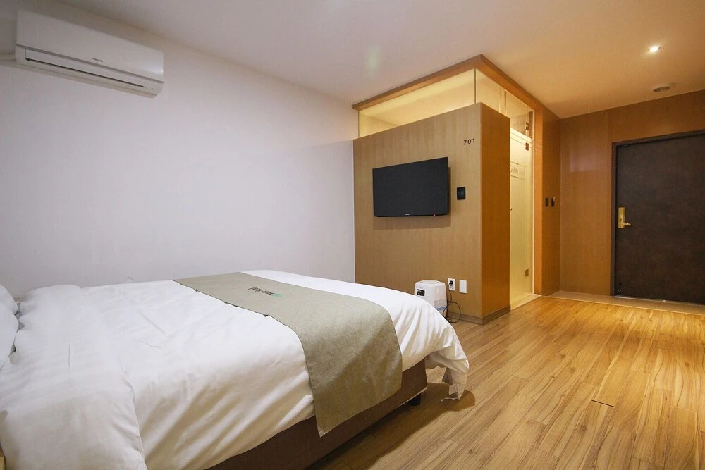 Wate Hotel