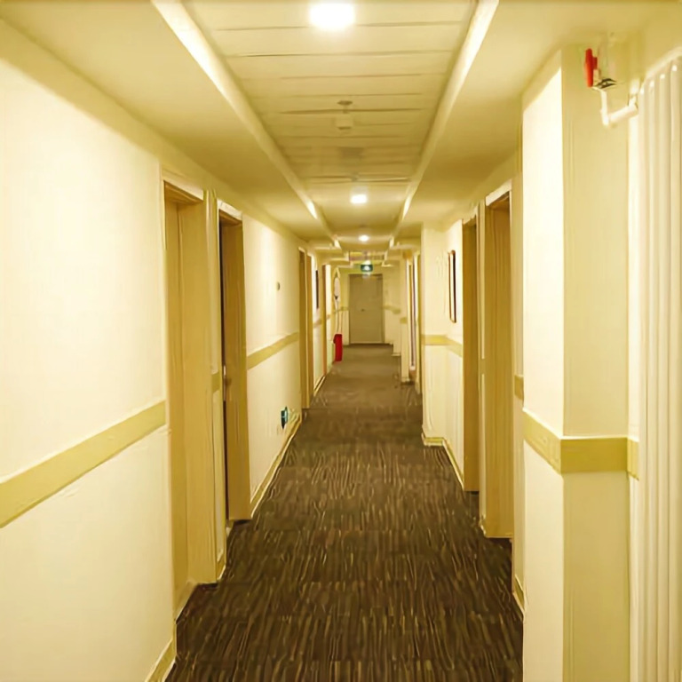 Jinjiang Inn Yingkou Port Authority Bayuquan Century Plaza
