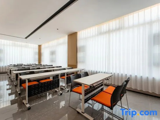 Yilong Anyun Hotel