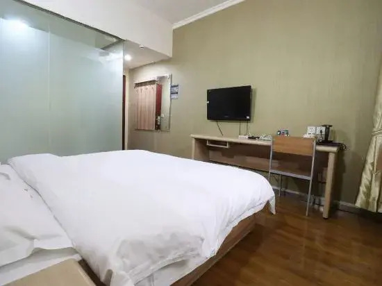 Karamay Clear Water Bay Business Hotel