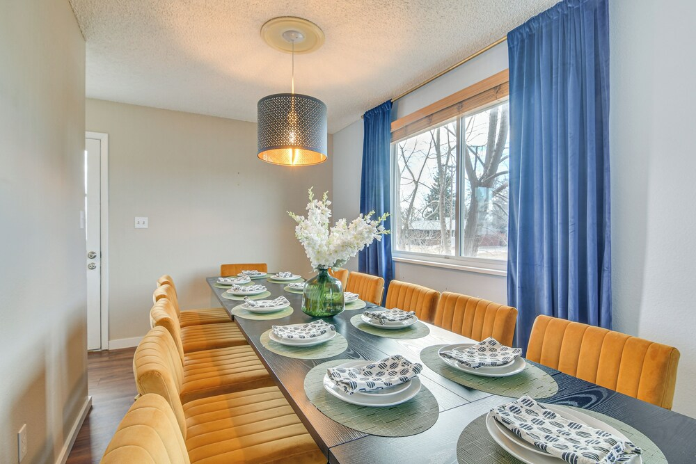 Families w/ Pets Welcome! Art Deco Home in Arvada