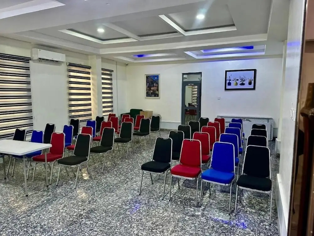 Chinbell Luxury Hotel & Suites