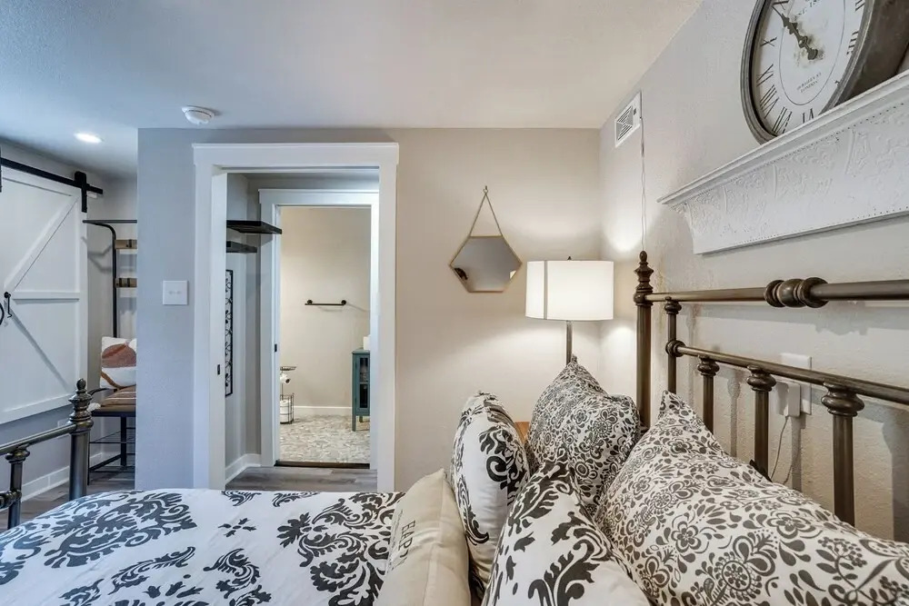 Pet-friendly Granbury Home w/ Yard, Near Downtown!